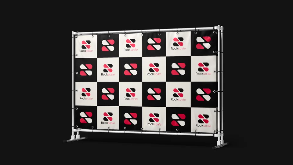 Painel de fundo com o símbolo Rockscale